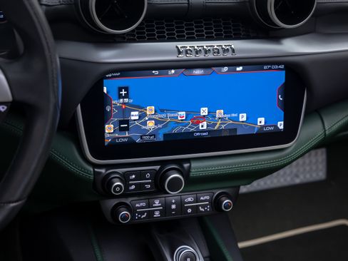 Certified 2019 Ferrari Portofino RWD image 71