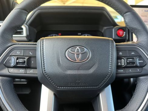 New 2026 Toyota 4Runner TRD Off-Road Premium AWD/4WD image 26