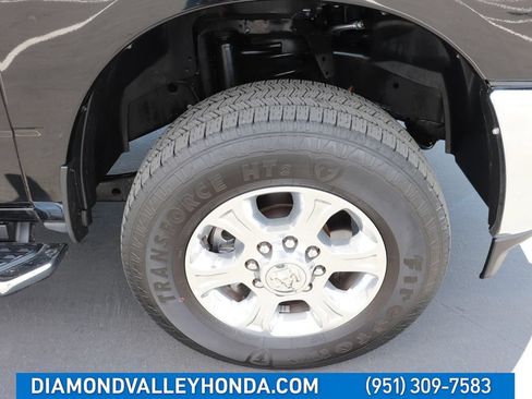 Used 2025 RAM 2500 Big Horn AWD/4WD image 33