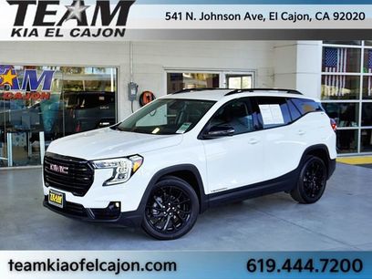 Used 2024 GMC Terrain SLT w/ Elevation Edition
