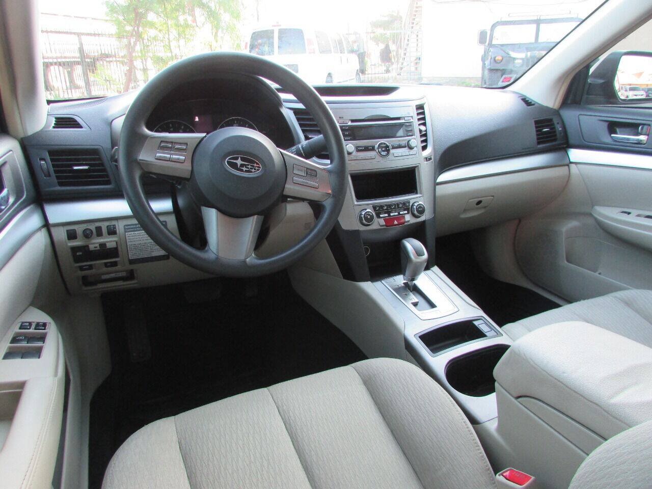 Used 2011 Subaru Legacy 2.5i AWD/4WD image 33