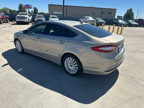 Used 2015 Ford Fusion Energi SE FWD image 3