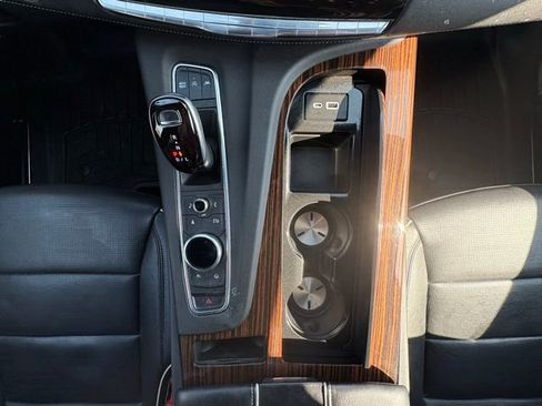 Used 2021 Cadillac Escalade ESV Premium Luxury image 27