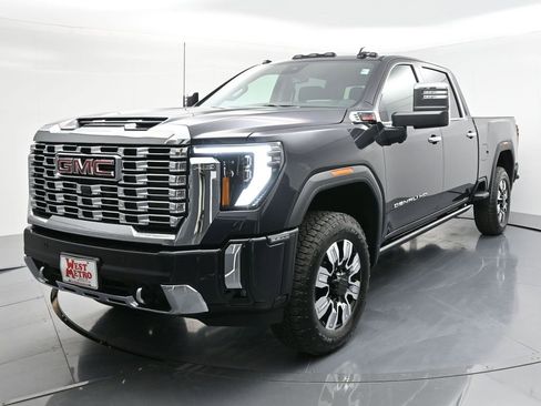 New 2026 GMC Sierra 3500 Denali w/ Denali Reserve Package image 2