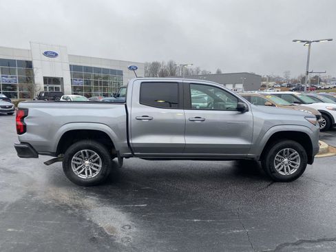 Used 2024 Chevrolet Colorado LT w/ LT Convenience Package II image 8
