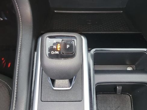 Used 2024 Nissan Pathfinder SL AWD/4WD image 23