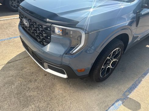 Used 2025 Ford Maverick Lariat w/ 4K Tow Package AWD/4WD image 3