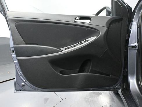 Used 2017 Hyundai Accent SE image 16