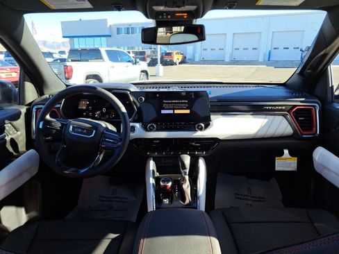 New 2026 GMC Canyon AT4X w/ AT4X AEV Edition image 30