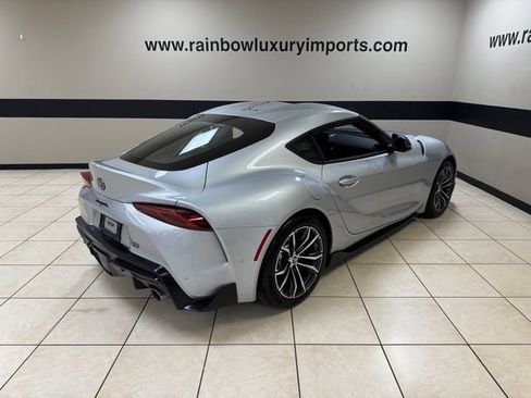 Used 2021 Toyota Supra w/ Safety & Technology Package RWD image 6