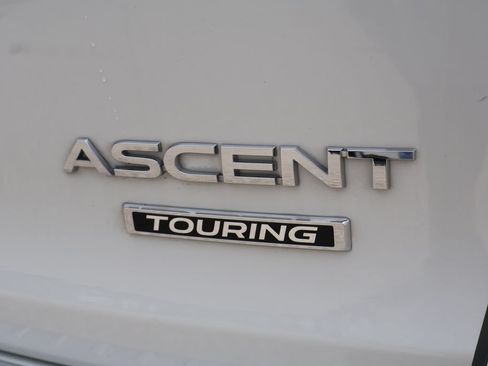 Used 2023 Subaru Ascent Touring AWD/4WD image 6