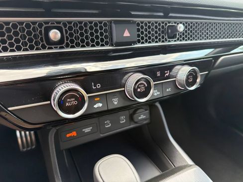 Certified 2025 Honda Civic Sport image 30