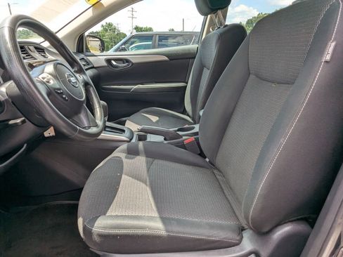 Used 2019 Nissan Sentra S FWD image 9