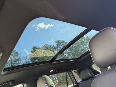 New 2026 Volkswagen Atlas Cross Sport SE image 20