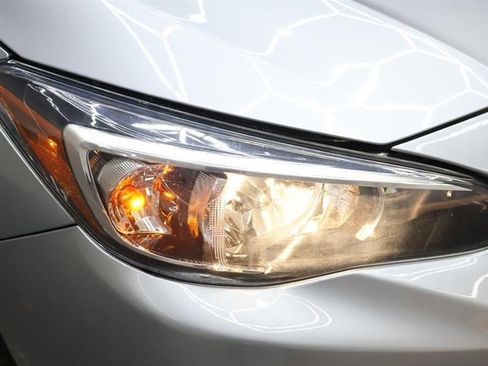 Used 2021 Subaru Impreza 2.0i Premium AWD/4WD image 25