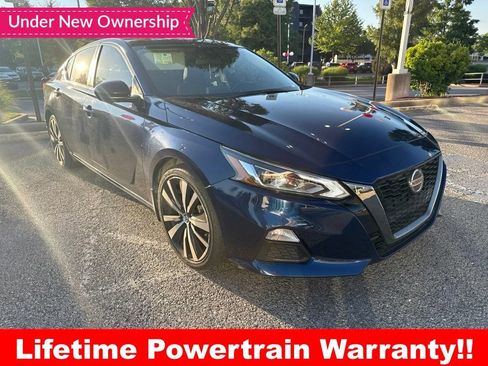 Certified 2022 Nissan Altima 2.5 SR FWD image 1