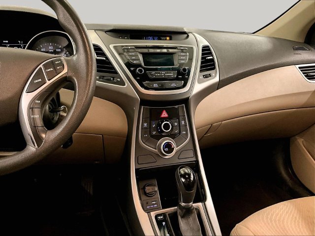 Used 2016 Hyundai Elantra SE FWD image 7