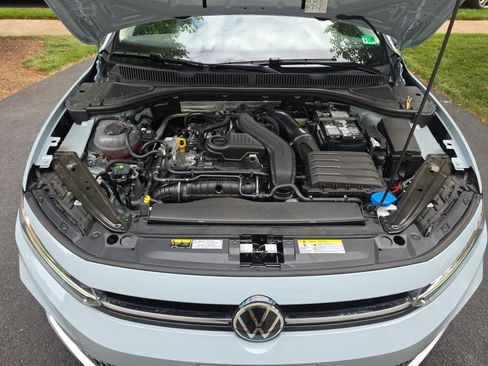 Used 2025 Volkswagen Jetta SEL FWD image 16
