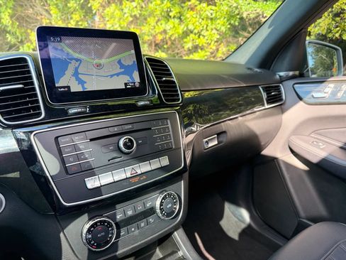 Used 2018 Mercedes-Benz GLE 350 4MATIC w/ Premium 1 Package image 20