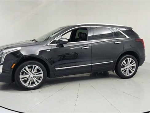 Certified 2024 Cadillac XT5 Premium Luxury w/ LPO, Floor Liner Package image 2