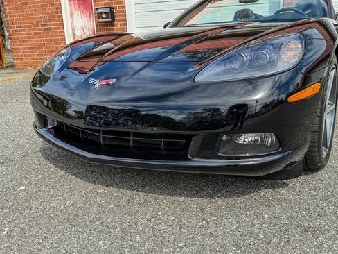 Used 2011 Chevrolet Corvette Convertible w/ Preferred Equipment Group image 18