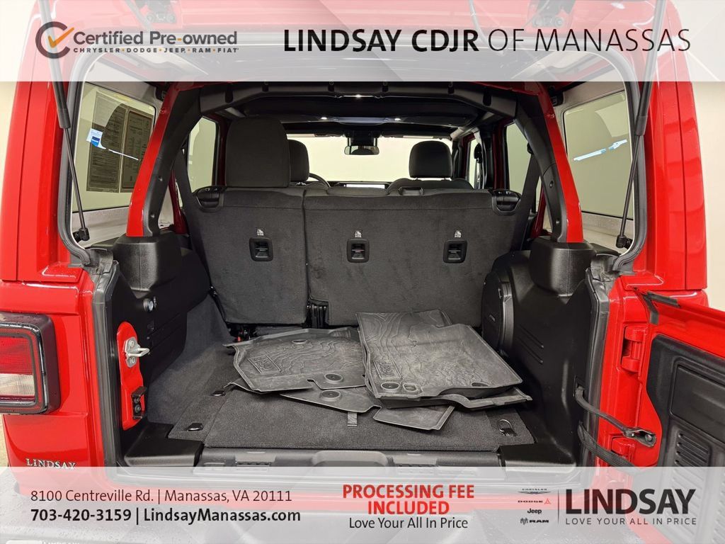 Used 2025 Jeep Wrangler Unlimited Sport AWD/4WD image 17