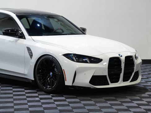 Used 2026 BMW M3 w/ Executive Package RWD image 9