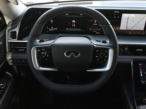 Used 2026 INFINITI QX80 Luxe RWD image 10