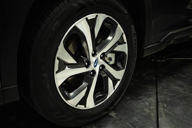 Used 2025 Subaru Outback Premium AWD/4WD image 3