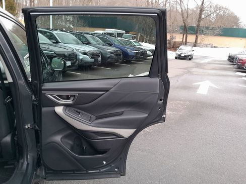 Used 2023 Subaru Forester Limited image 35