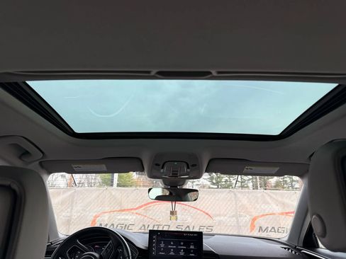 Used 2021 Audi A4 2.0T Premium w/ Convenience Package image 40