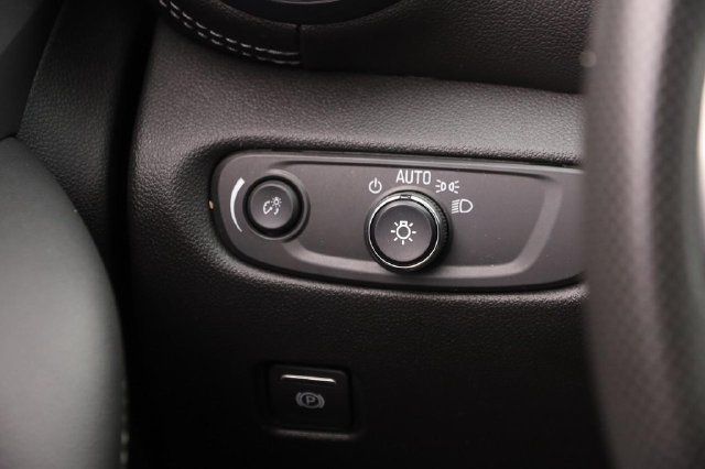 Used 2025 Chevrolet Blazer LT AWD/4WD image 19