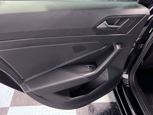 Certified 2024 Volkswagen Jetta Sport FWD image 17