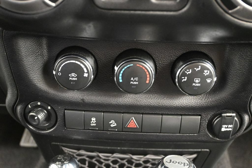 Used 2017 Jeep Wrangler Sport w/ Quick Order Package 24S AWD/4WD image 17
