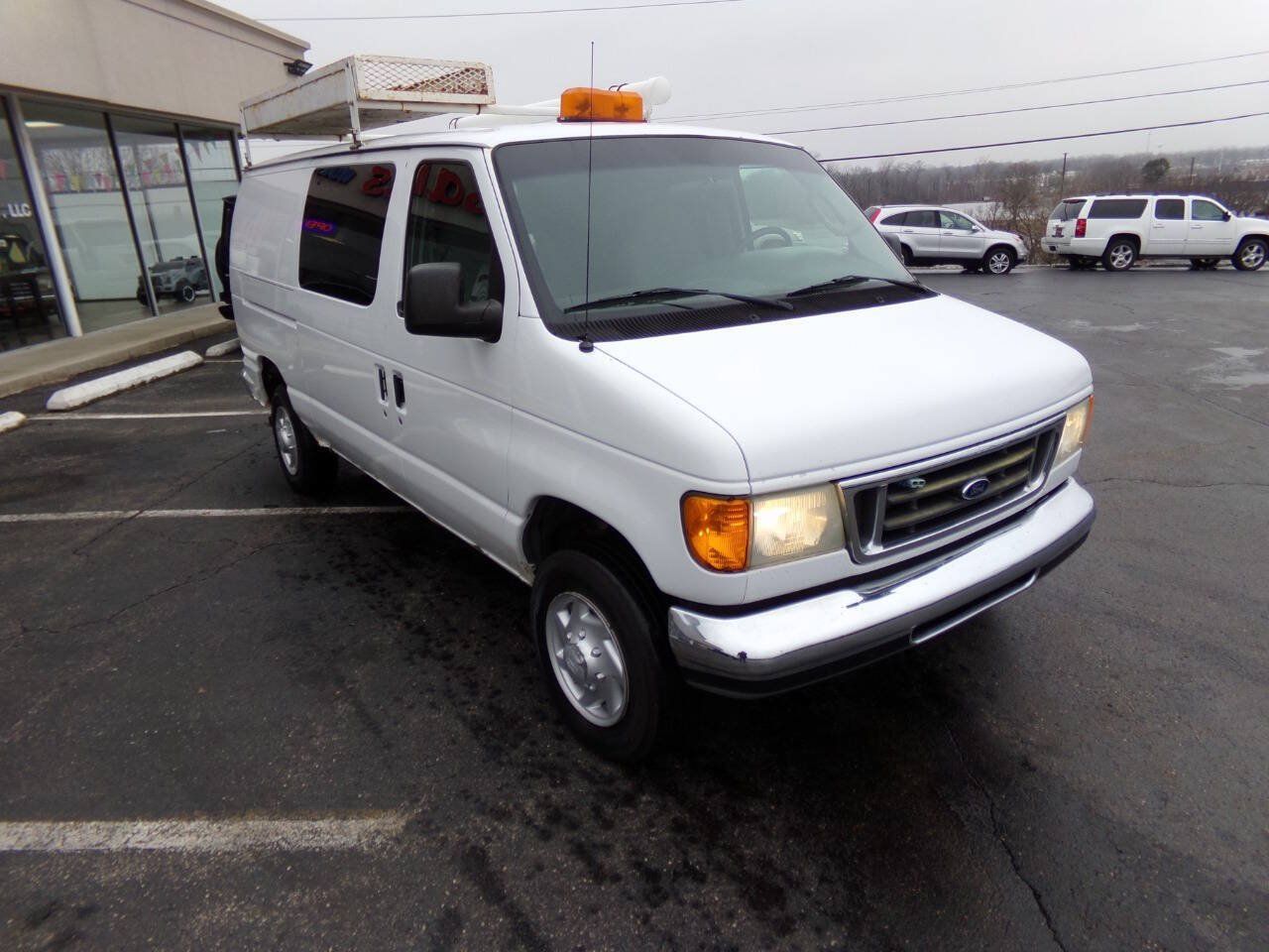 Used 2006 Ford E-250 and Econoline 250 RWD image 5
