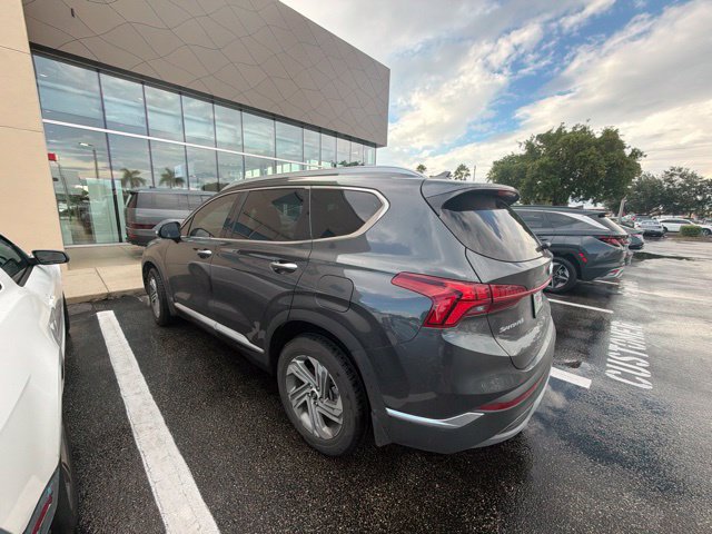 Used 2022 Hyundai Santa Fe SEL w/ Convenience + Premium Package FWD image 4