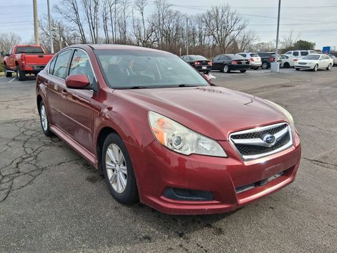 Used 2012 Subaru Legacy 2.5i Premium w/ All-Weather Pkg + Moonroof AWD/4WD image 3