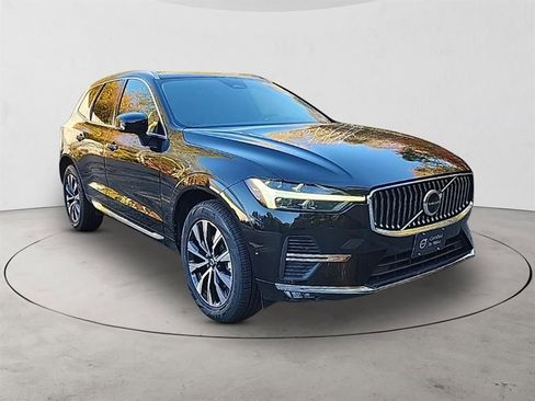 Certified 2023 Volvo XC60 B5 Plus w/ Climate Package AWD/4WD image 7