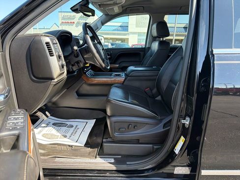 Used 2017 Chevrolet Silverado 1500 High Country image 9