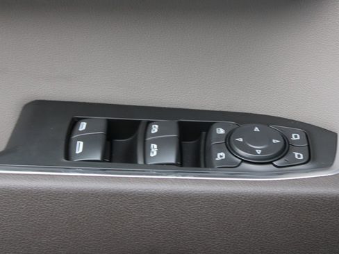 New 2026 Chevrolet Silverado 1500 LTZ w/ Z71 Off-Road Package image 37