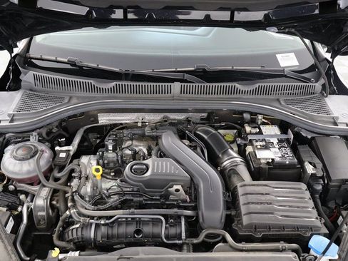 Used 2024 Volkswagen Jetta SE FWD image 13