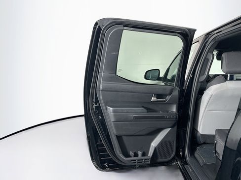 Used 2025 Toyota Tacoma TRD Off-Road image 26