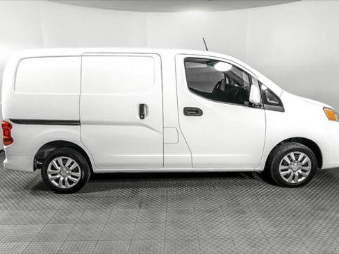 Used 2020 Nissan NV200 SV w/ Back Door Glass Package FWD image 9