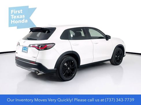 New 2026 Honda HR-V Sport image 8