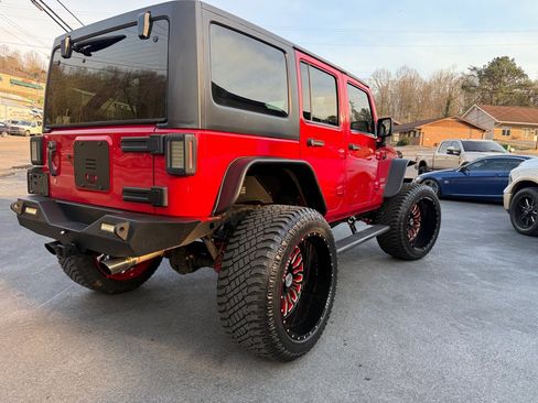 Used 2012 Jeep Wrangler Unlimited Sport image 34