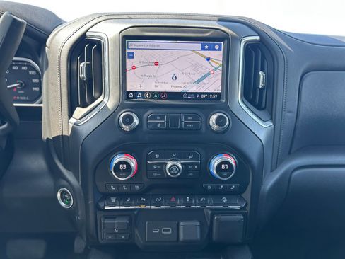 Used 2022 GMC Sierra 3500 Denali w/ Denali Ultimate Package image 18