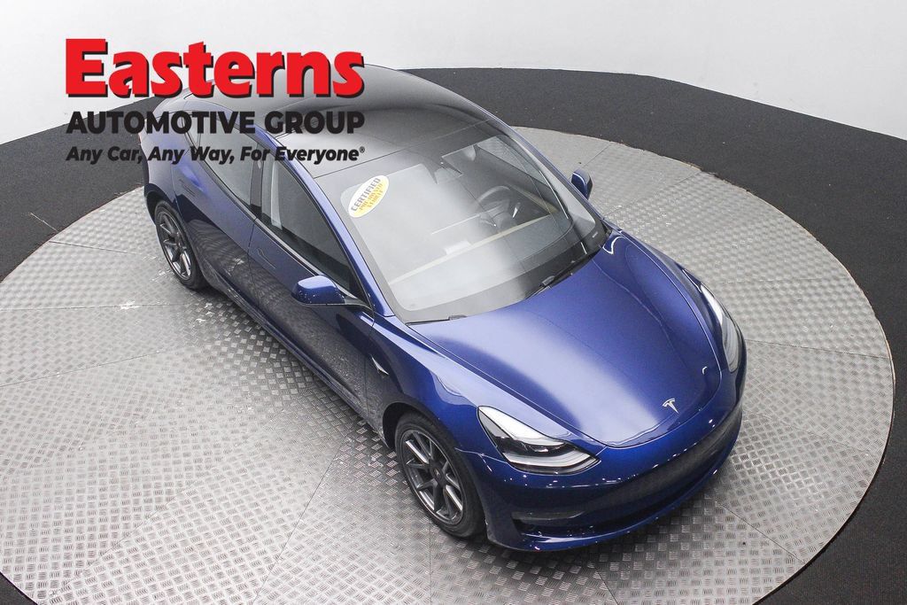 Used 2023 Tesla Model 3 Standard Range RWD image 5