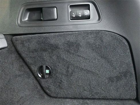 New 2026 Mercedes-Benz GLS 450 4MATIC image 26