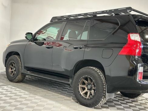 Used 2010 Lexus GX 460 image 7