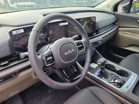 New 2026 Kia Carnival EX FWD image 23